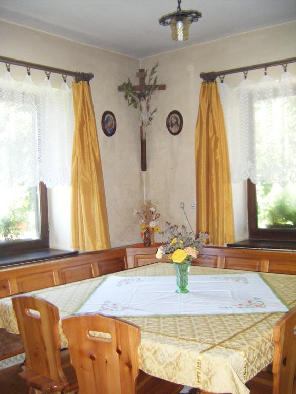 Guest House Kmetija Dane Exteriör bild